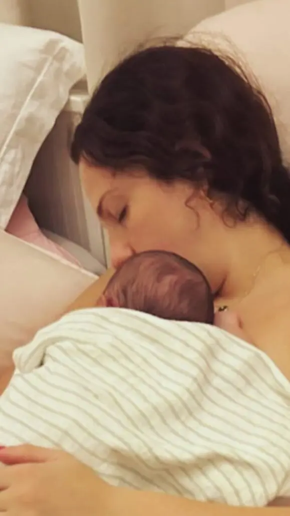 الاموازنة بين العمل والأمومة