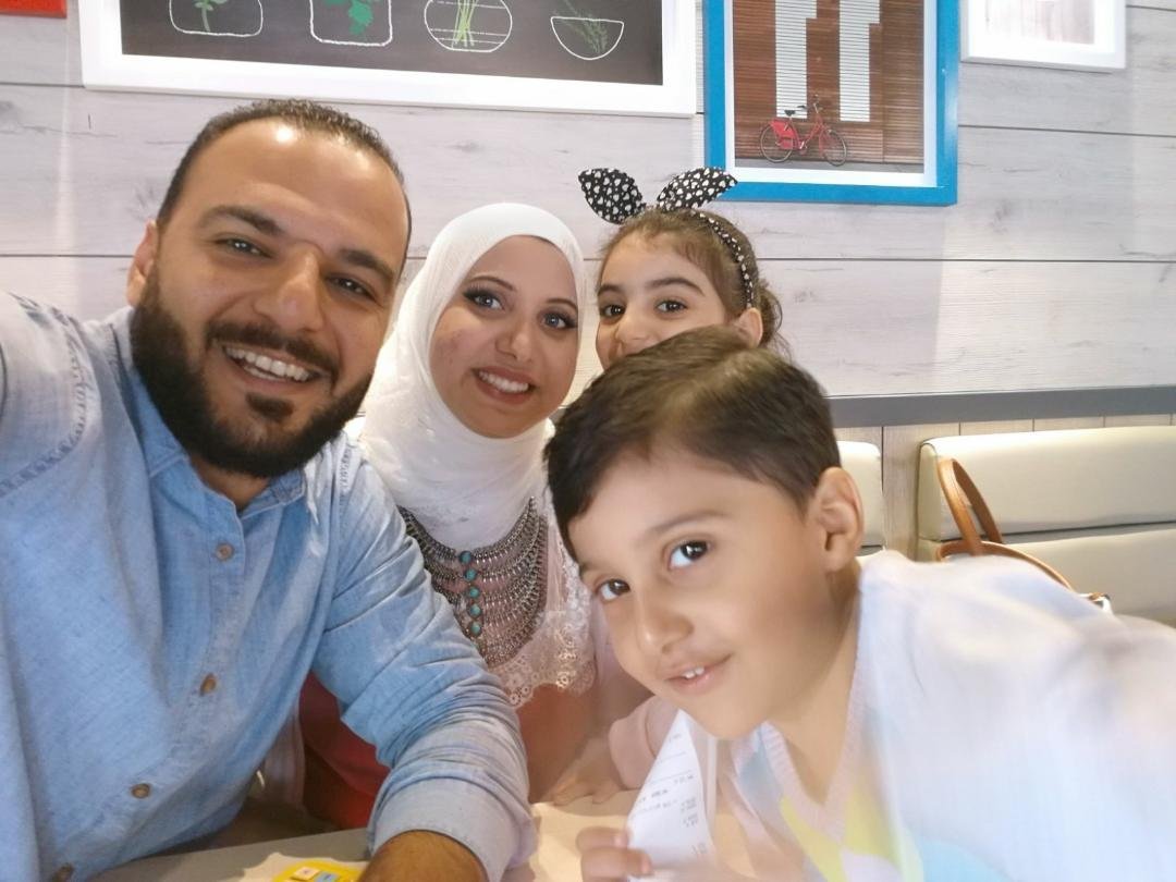 رحلة معلمة لغة عربية في مواجهة غربة الوطن. قصة نجاح لأم مغتربة ومعلمة في الكويت 1 Amal - كلنا أمهات