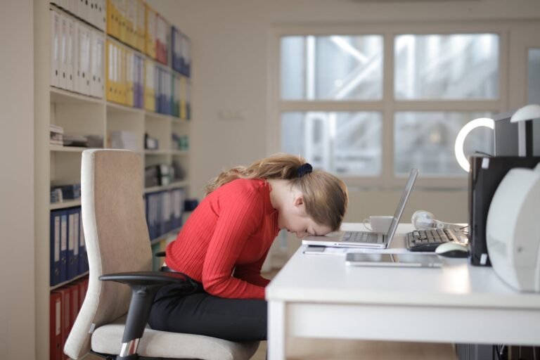 نصائح لتجنب وقوع الأم بالاحتراق النفسي "Burnout" 4 burnout2 - كلنا أمهات