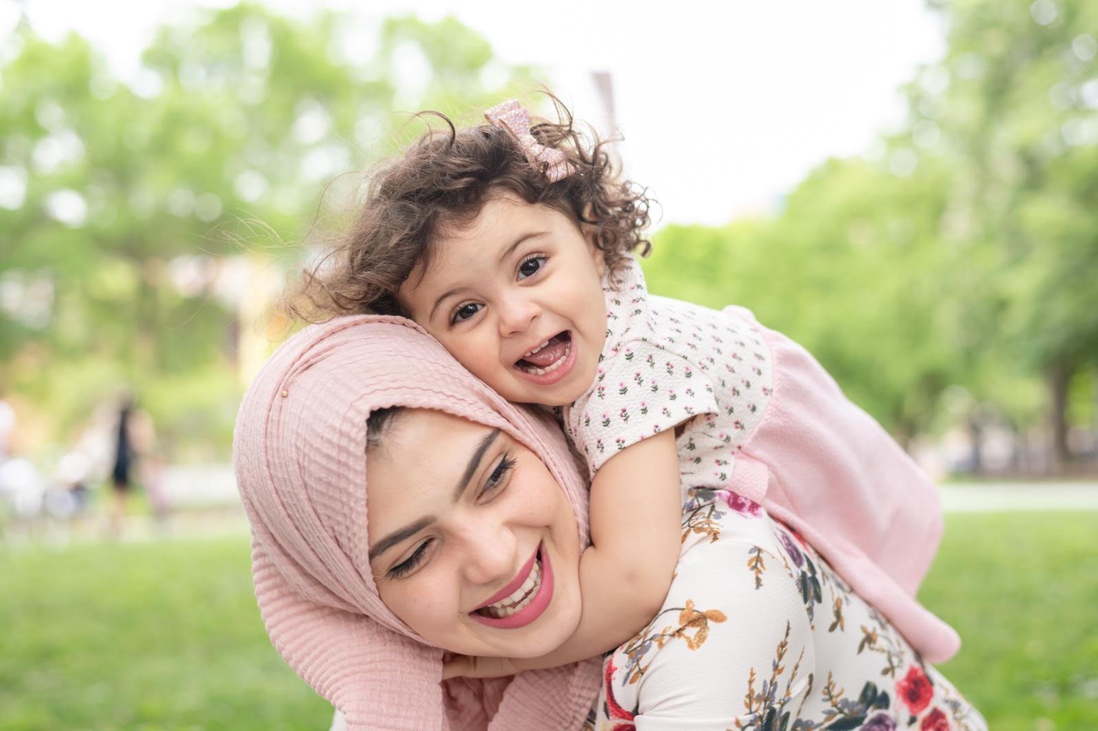شهد سطرية.. أم ملهمة في الغربة وصانعة محتوى أمومة 1 شهد سطرية - كلنا أمهات