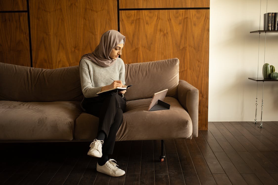 مبدعات سعوديات - قصة نجاح سحر الحمادي 1 pexels photo 6281943 1 - كلنا أمهات