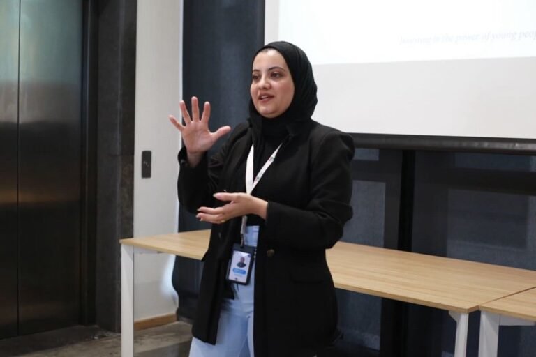 كندة العدوان، قصة طموح أم جمعت بين العلم والعمل الميداني 4 كنده عدوان_كلنا أمهات